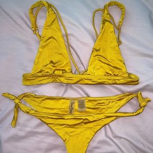 Beach bunny bikini set